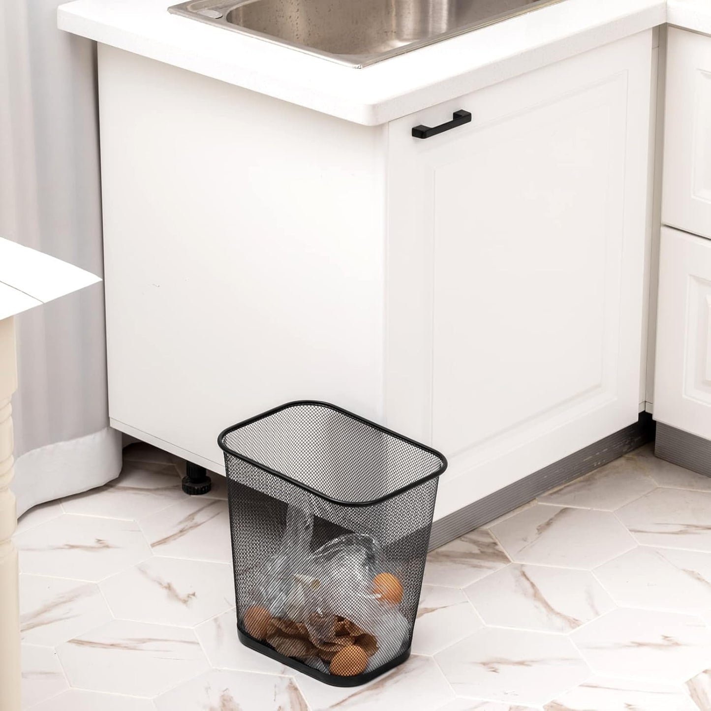 Nuanchu 6 Pcs Mesh Square Trash Cans 4 Gallons Wire Wastebasket for Home Black Metal Office Garbage Cans Rectangular Trash Bin for Kitchen Bathroom Bedroom, 11.7 x 8.5 x 11.8 Inch (Black)