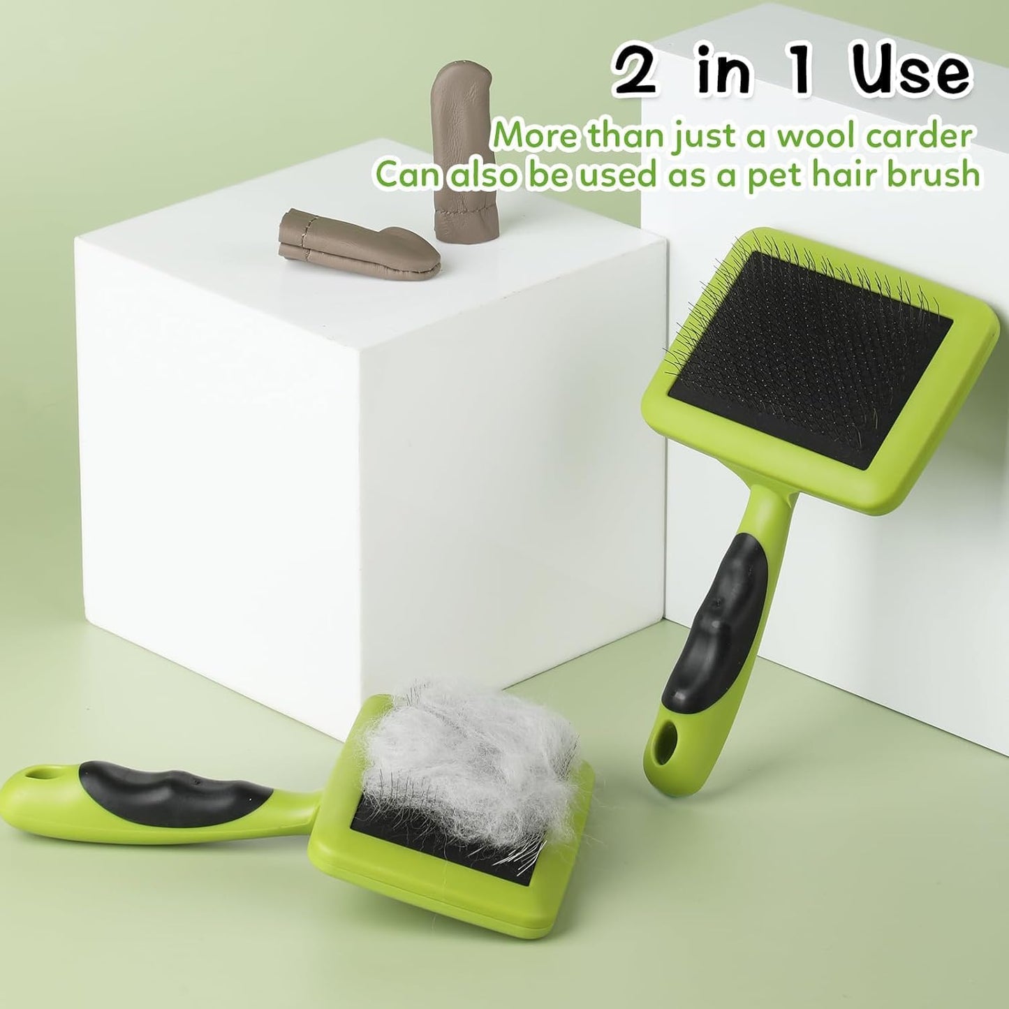 2 Pcs Large Plastic Wool Carders, Needle Felted Carding Brushes Tools with Finger Cots, Needle Felting Brushes for Wool Felting, Spinning Crafts, Pet Grooming