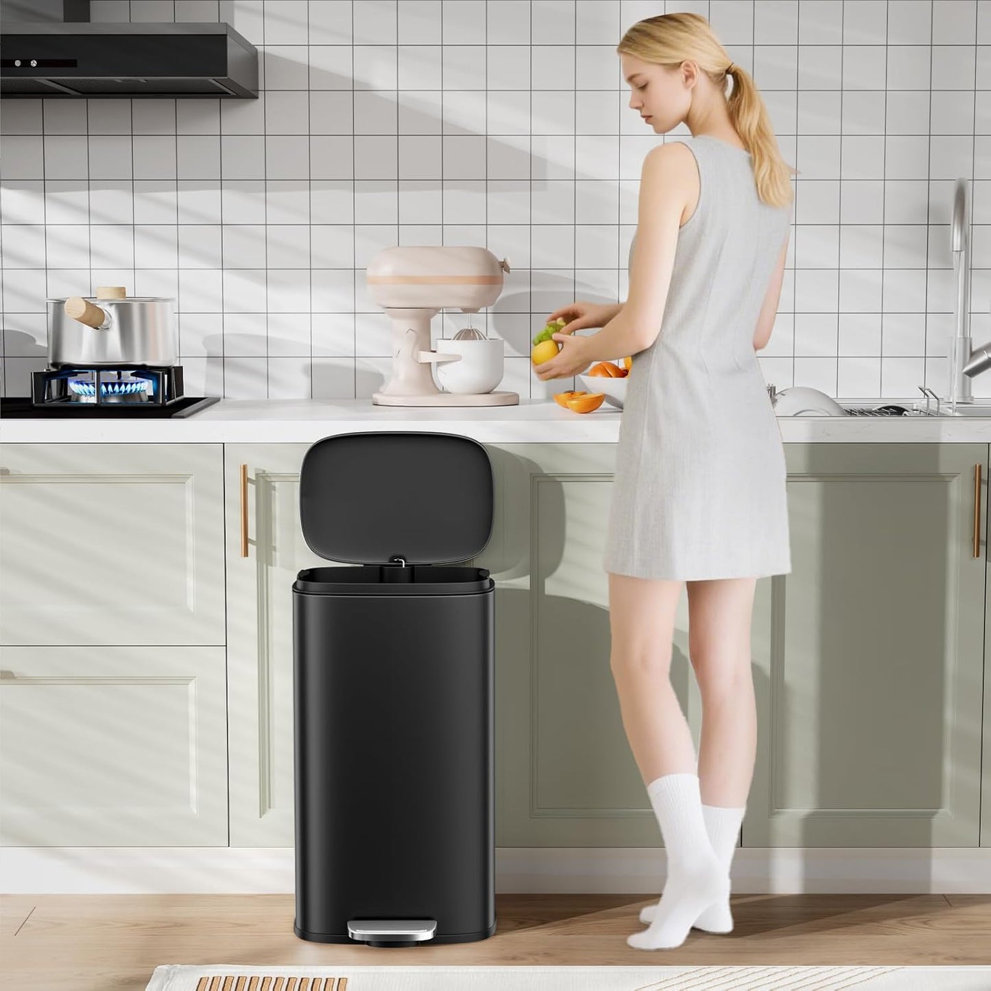 Arlopu 8 Gallon Step Trash Can, Stainless Steel Garbage Bin, Soft-Close Rubbish Bin with Removable Plastic Inner Bucket, Fingerprint-Proof, Lid Dustbin, Suit for Kitchen Home (Black, 30L)