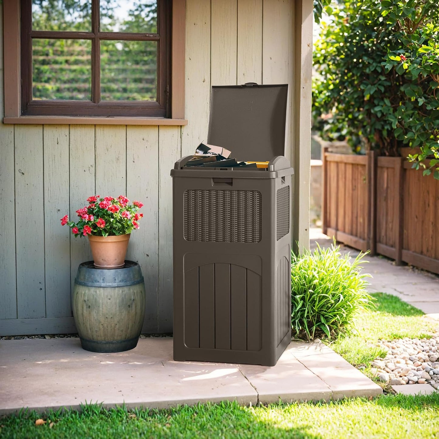Flamaker 30 Gallon Trash Can, Resin Outdoor Garbage Can with Lid, Waterproof Hideaway Patio Waste Bins for Outside Use (Deep Brown)