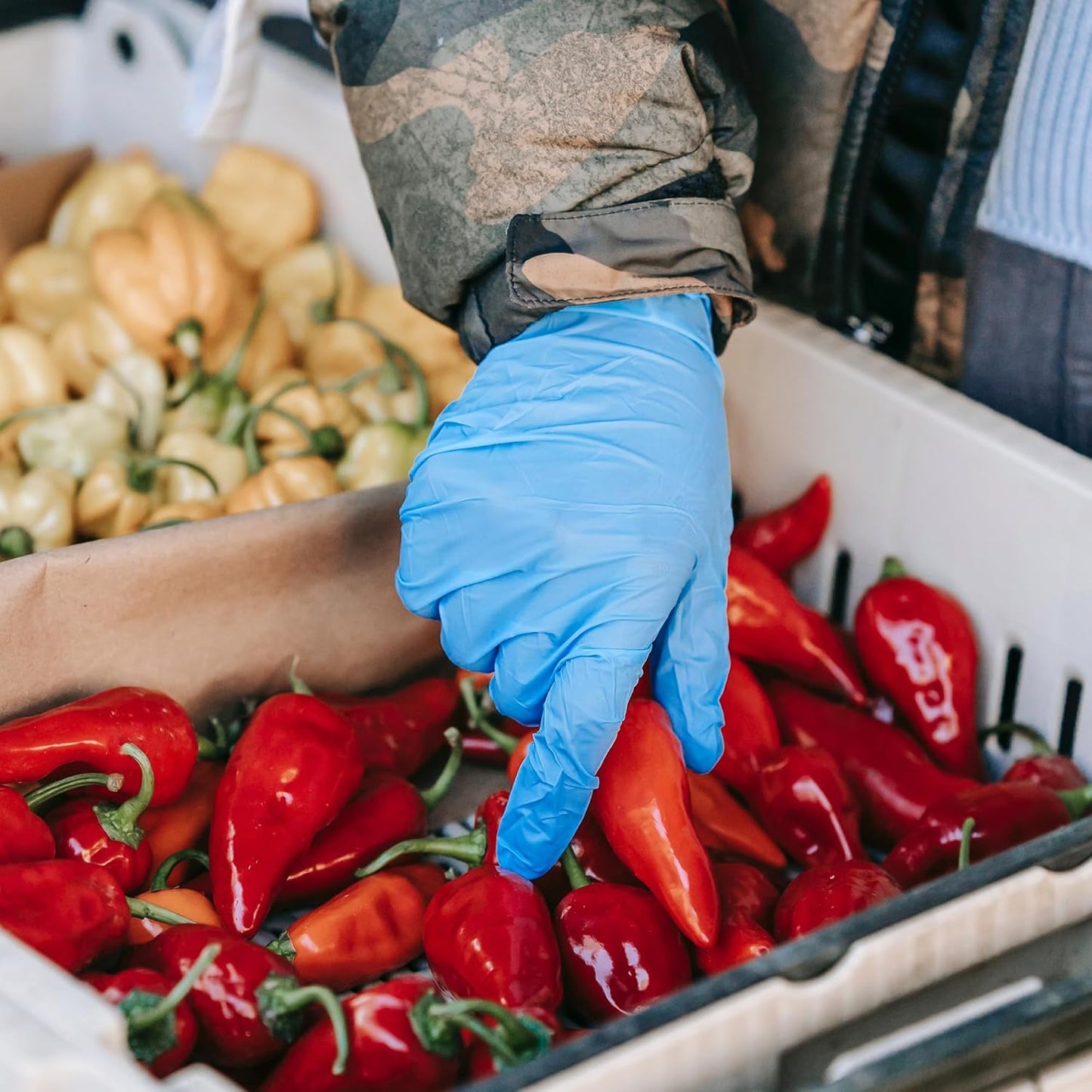 Disposable Nitrile Exam Gloves, Blue, Nitrile Gloves Disposable Latex Free, Medical Gloves, Cleaning Gloves, Food-Safe Rubber Gloves, Powder Free, Non-Sterile, 100-ct Box (XL)