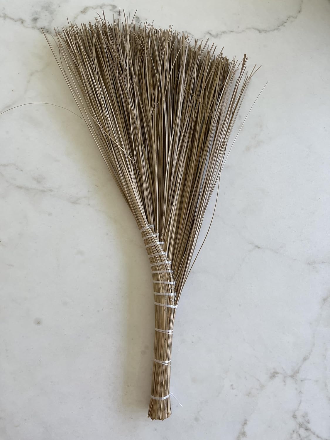 Vietnamese Natural Straw Broom/Handmade Coconut Leaf Broom for Outdoor, Patio, Driveway, Garden, Fireplace (26" Length)