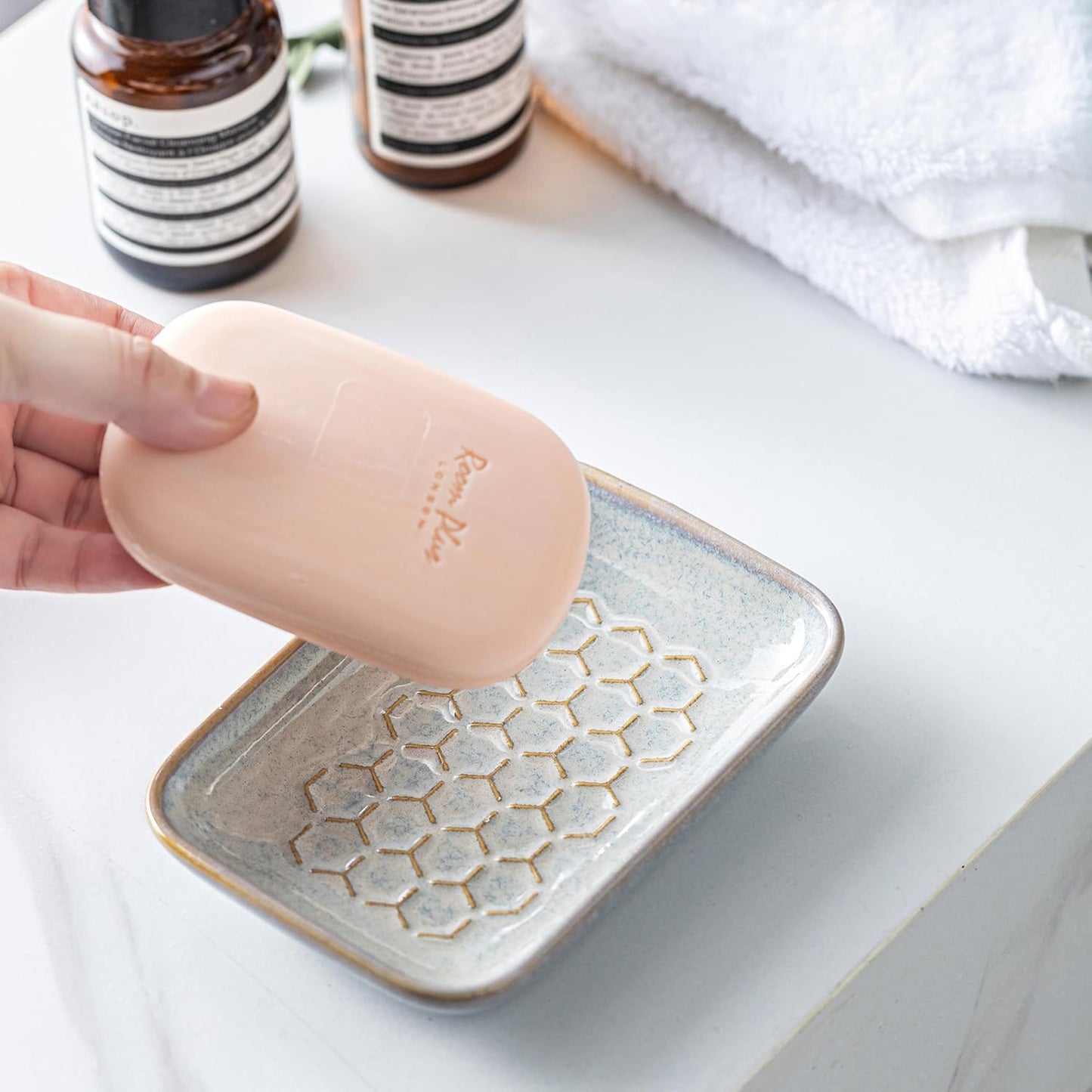 Gomakren Soap Dish for Shower, Bar Soap Holder, Ceramic Soap Dishes for Bar Soap, Sponge Holder Soap Saver Soap Tray for Bathroom Kitchen Sink, 5.5 Inch, Gray