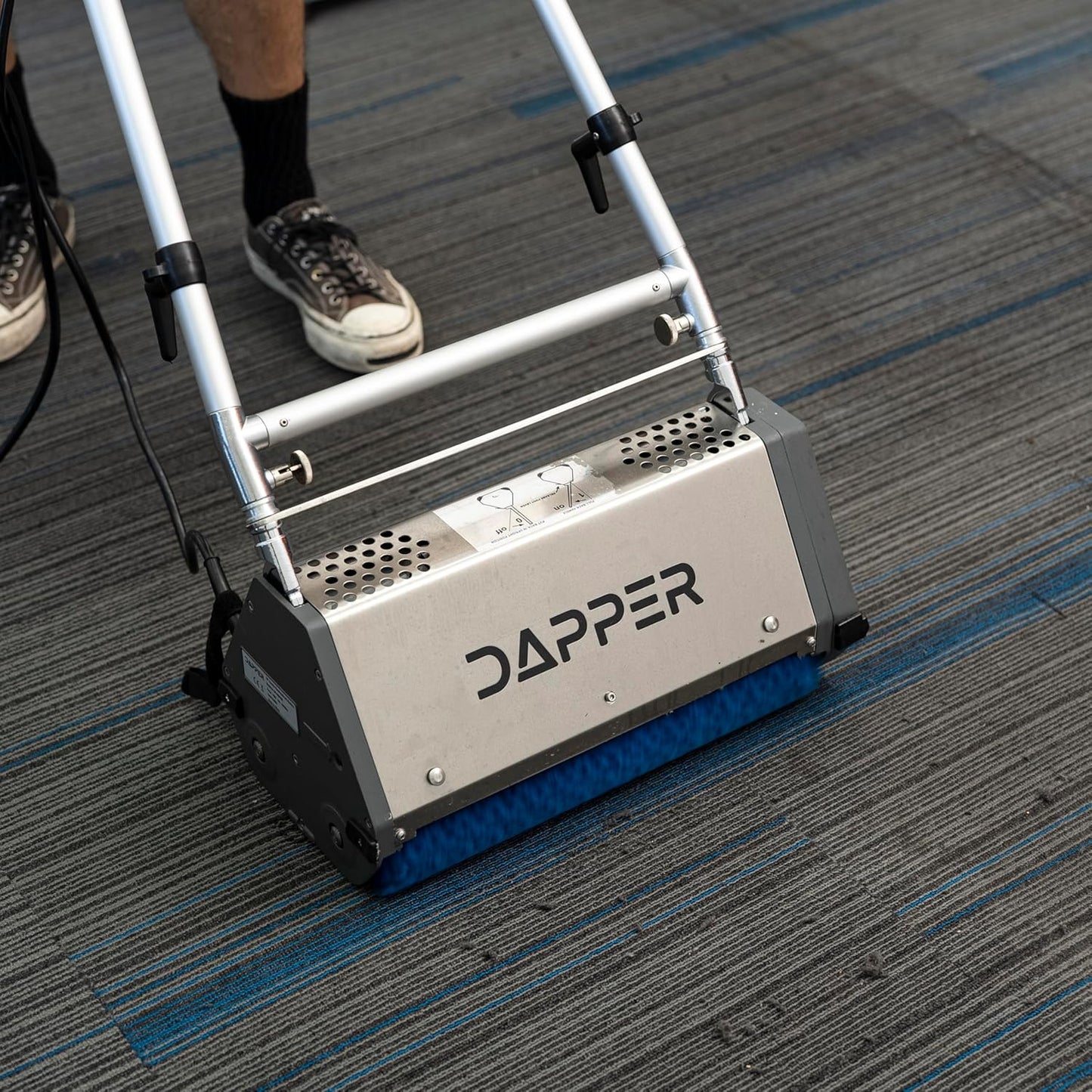 18" Counter-Rotating Brush (CRB) Commercial Carpet & Hard Floor Cleaning Machine – 450 RPM, Quiet 53 dBA, Heavy-Duty 53 lb Scrubber – Ideal for Gyms, Retail & Mid-Size Facilities